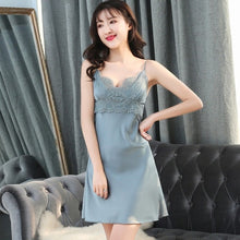 Load image into Gallery viewer, Women&#39;s Silk Satin Pajama Set 5 Piece